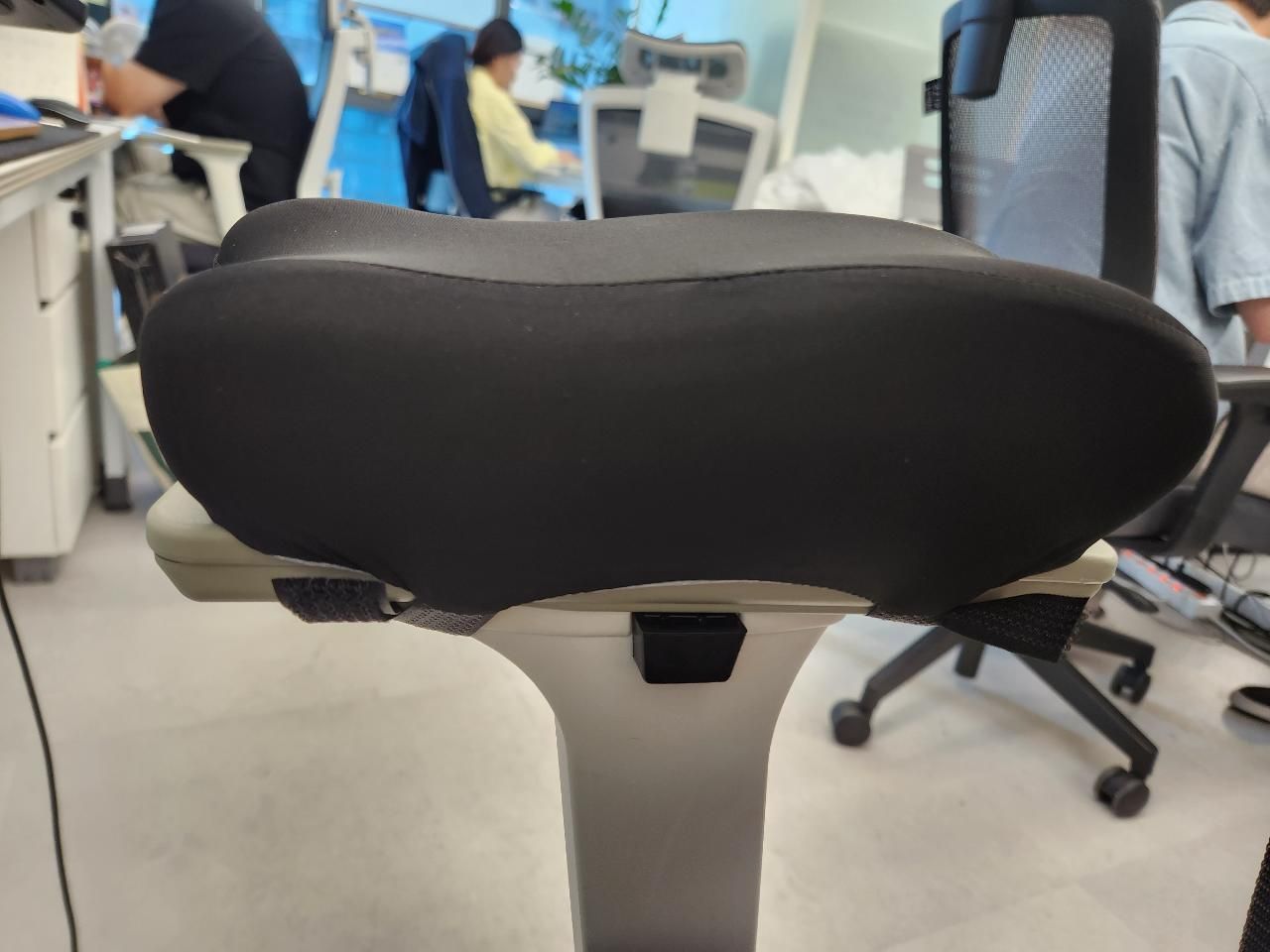 relaxduck 팔걸이 높이 보조 쿠션 사진 1