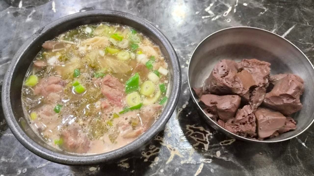 유지회관 해장국 사진 3